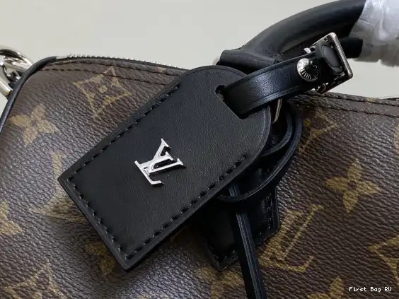 First bag ru Speedy Dark Louis Vuitton 30 Soft 0507